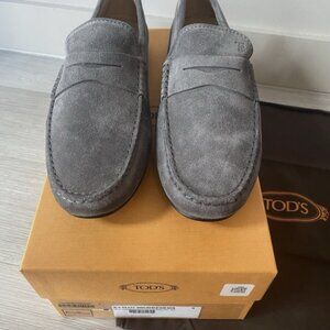 Tod’s City Gommino Loafers in Suede (Gray) - US 10 / UK 9